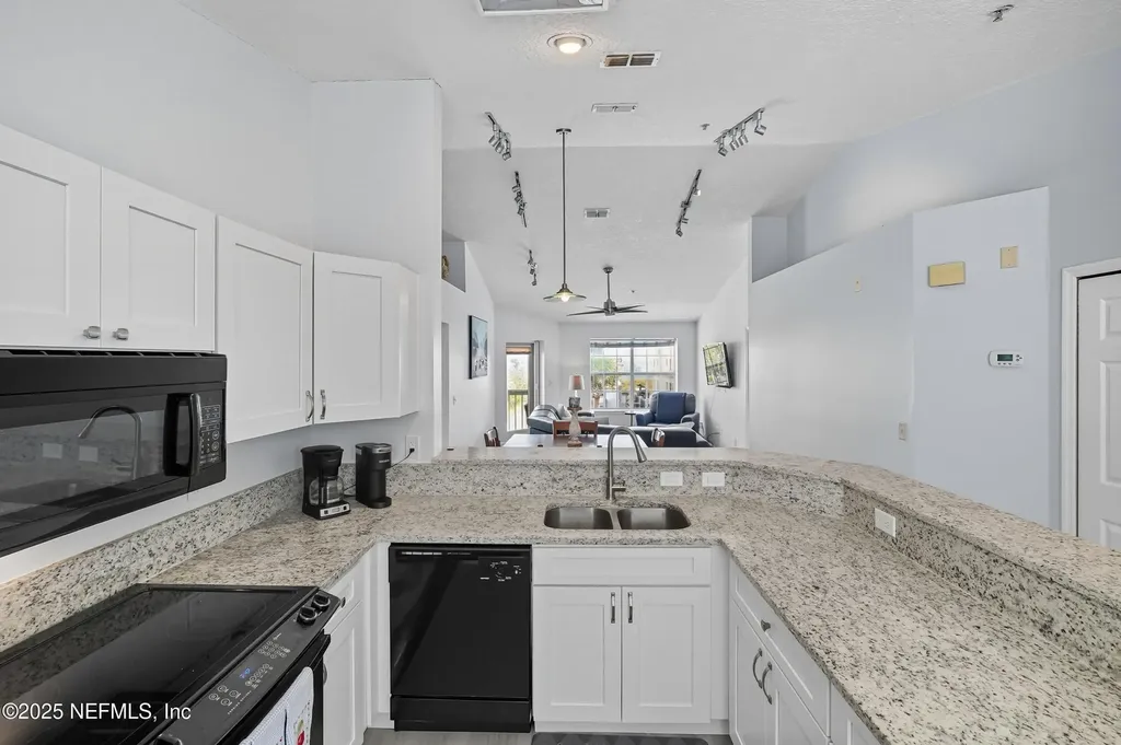 386 1st Street S Jacksonville Beach FL 32250