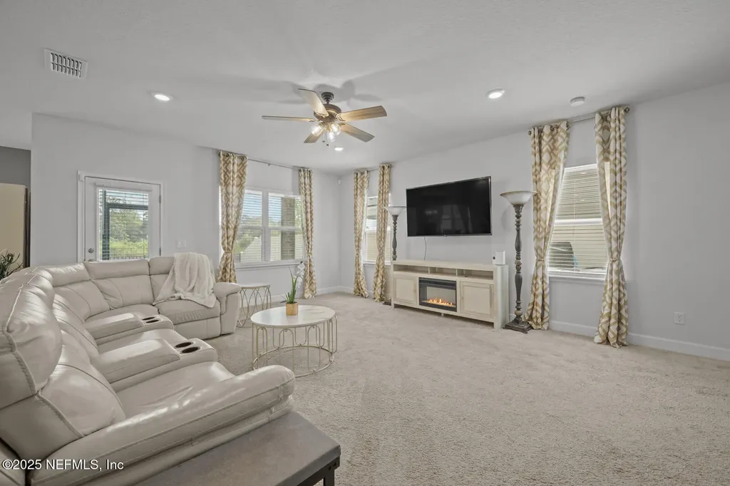 9961 Redfish Marsh Circle Jacksonville FL 32219