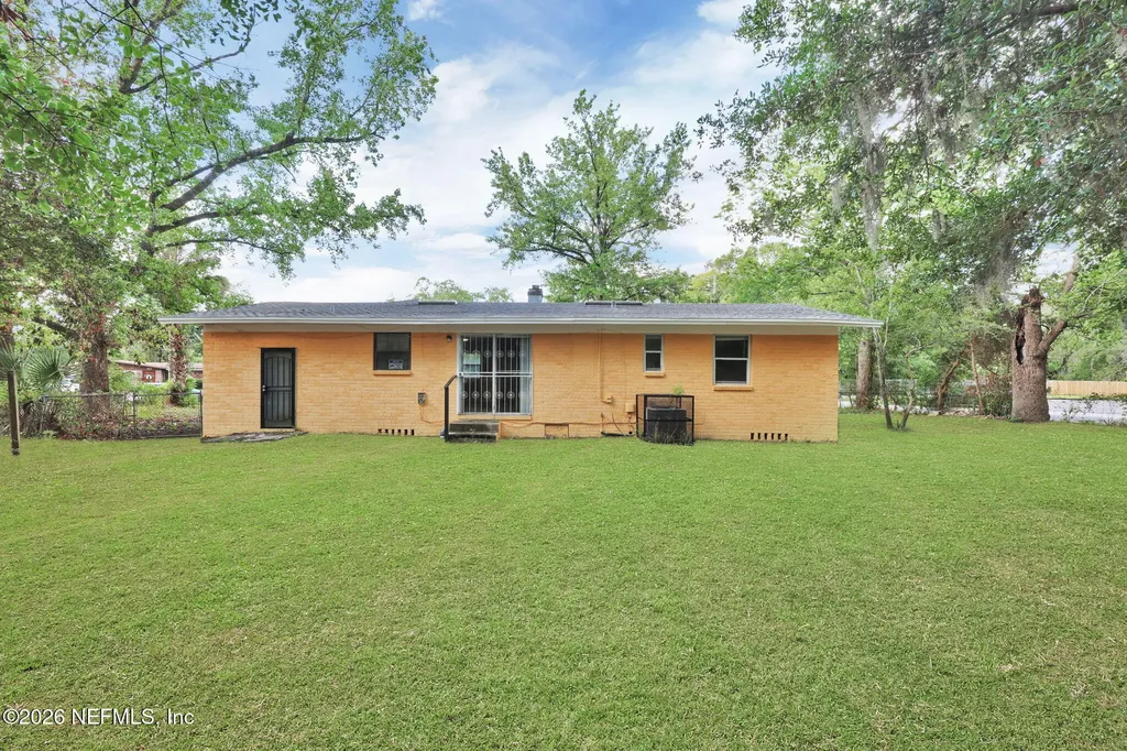 4297 Mcdaniel Drive Jacksonville FL 32209