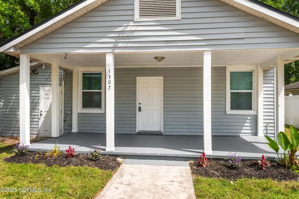 1307 Neva Street Jacksonville FL 32205