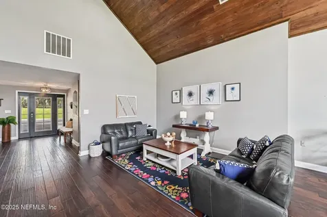 1073 Lake Asbury Drive Green Cove Springs FL 32043