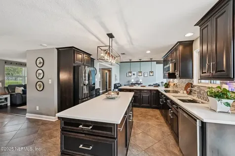 1073 Lake Asbury Drive Green Cove Springs FL 32043