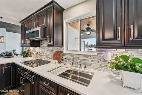 1073 Lake Asbury Drive Green Cove Springs FL 32043