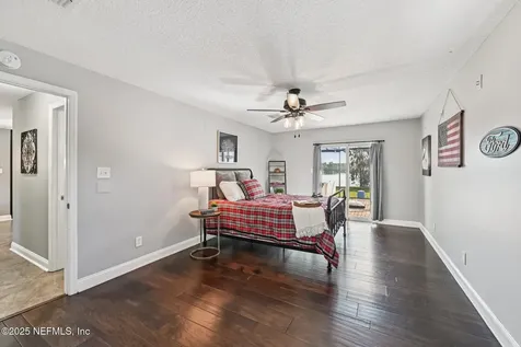1073 Lake Asbury Drive Green Cove Springs FL 32043
