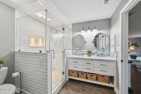 1073 Lake Asbury Drive Green Cove Springs FL 32043