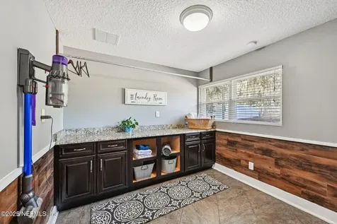 1073 Lake Asbury Drive Green Cove Springs FL 32043
