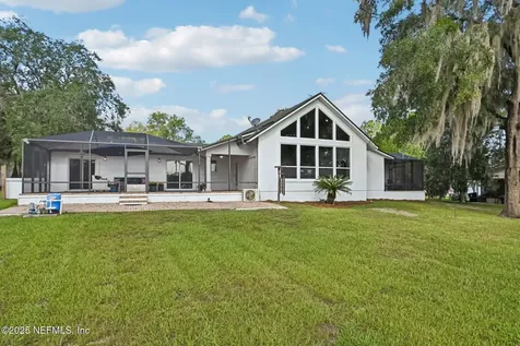 1073 Lake Asbury Drive Green Cove Springs FL 32043