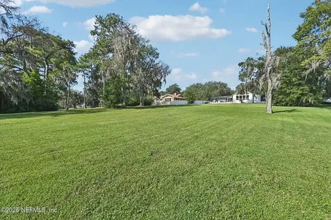 1073 Lake Asbury Drive Green Cove Springs FL 32043