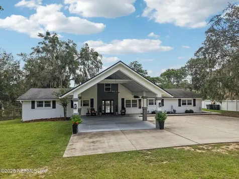 1073 Lake Asbury Drive Green Cove Springs FL 32043