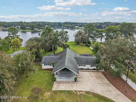 1073 Lake Asbury Drive Green Cove Springs FL 32043