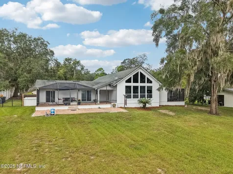 1073 Lake Asbury Drive Green Cove Springs FL 32043