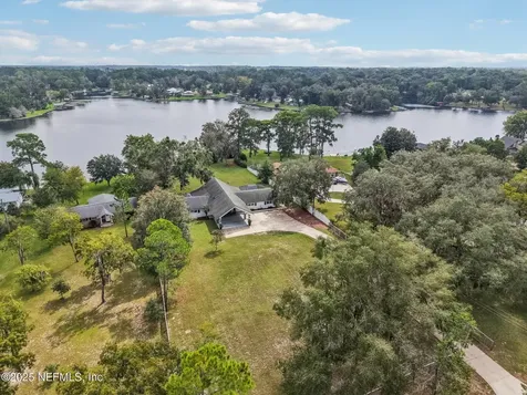 1073 Lake Asbury Drive Green Cove Springs FL 32043