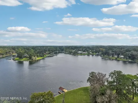 1073 Lake Asbury Drive Green Cove Springs FL 32043
