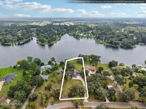 1073 Lake Asbury Drive Green Cove Springs FL 32043