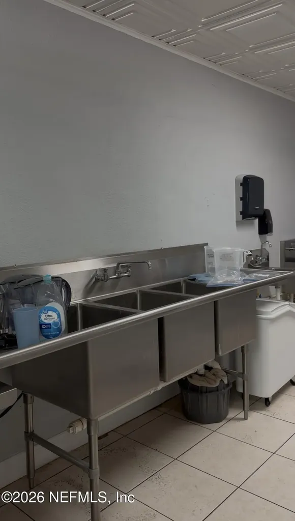 24 S College Street Macclenny FL 32063