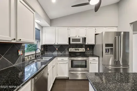 10858 Mandarin Station Drive W Jacksonville FL 32257
