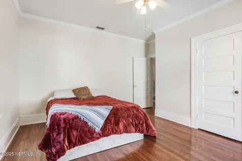 2756 Oak Street Jacksonville FL 32205
