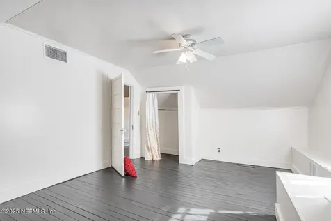 2756 Oak Street Jacksonville FL 32205
