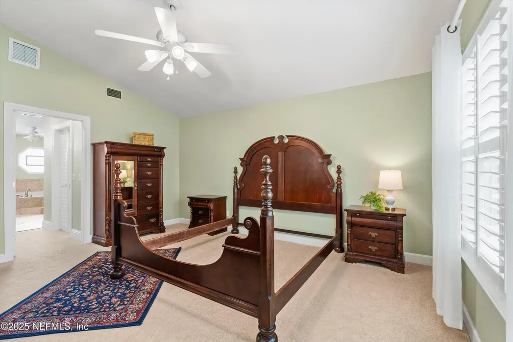 4076 Mizner Court Jacksonville FL 32217