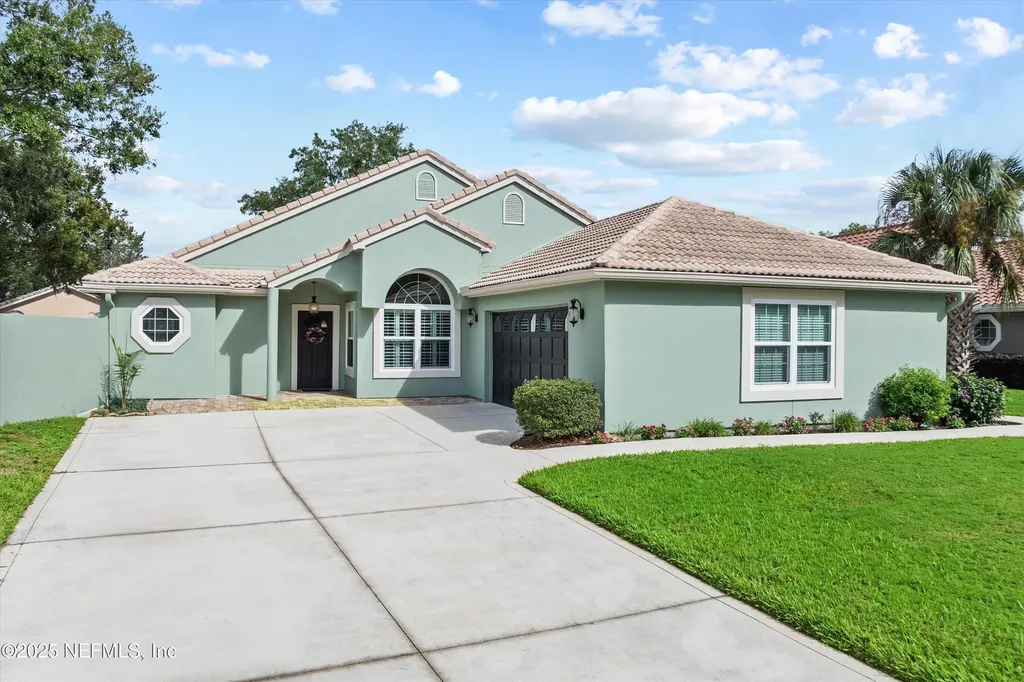 4076 Mizner Court Jacksonville FL 32217