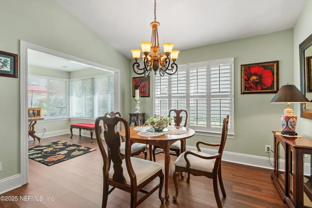4076 Mizner Court Jacksonville FL 32217