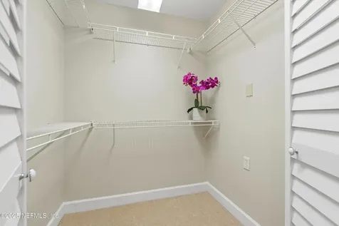 4076 Mizner Court Jacksonville FL 32217