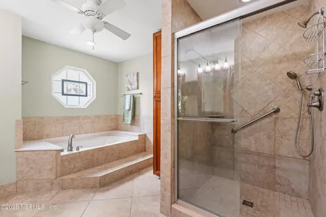 4076 Mizner Court Jacksonville FL 32217