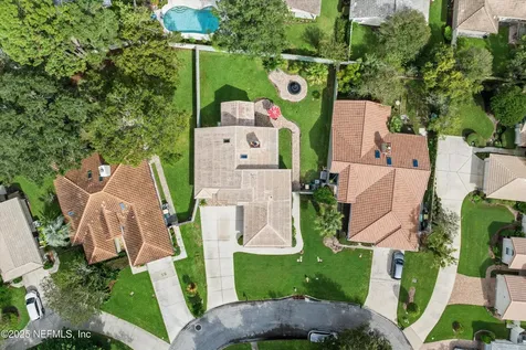 4076 Mizner Court Jacksonville FL 32217