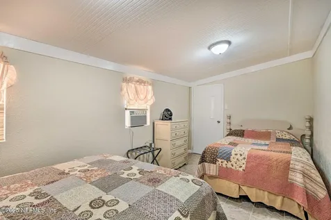 118 Riverside Avenue Satsuma FL 32189