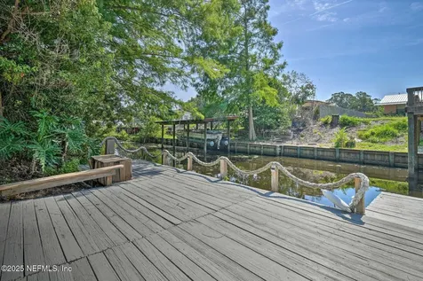 118 Riverside Avenue Satsuma FL 32189