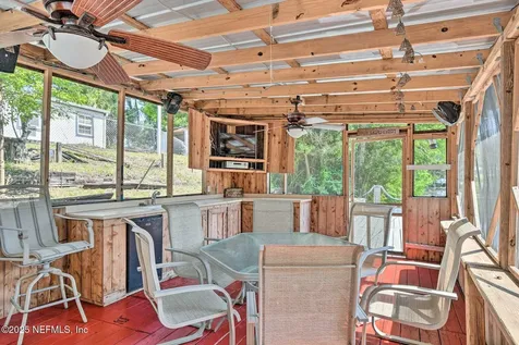 118 Riverside Avenue Satsuma FL 32189
