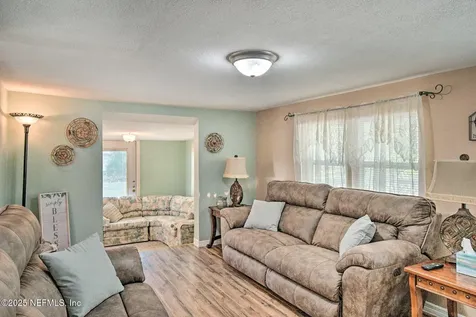 118 Riverside Avenue Satsuma FL 32189