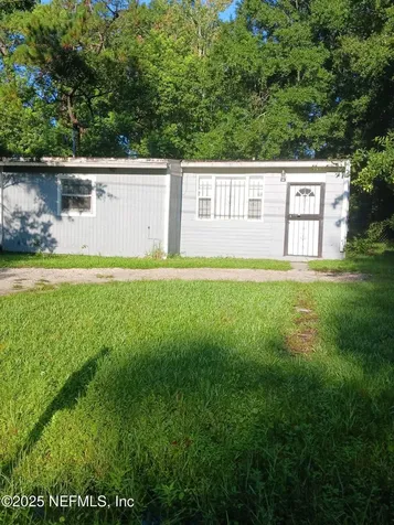 5718 Hollyhock Road Jacksonville FL 32209
