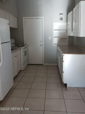 5718 Hollyhock Road Jacksonville FL 32209