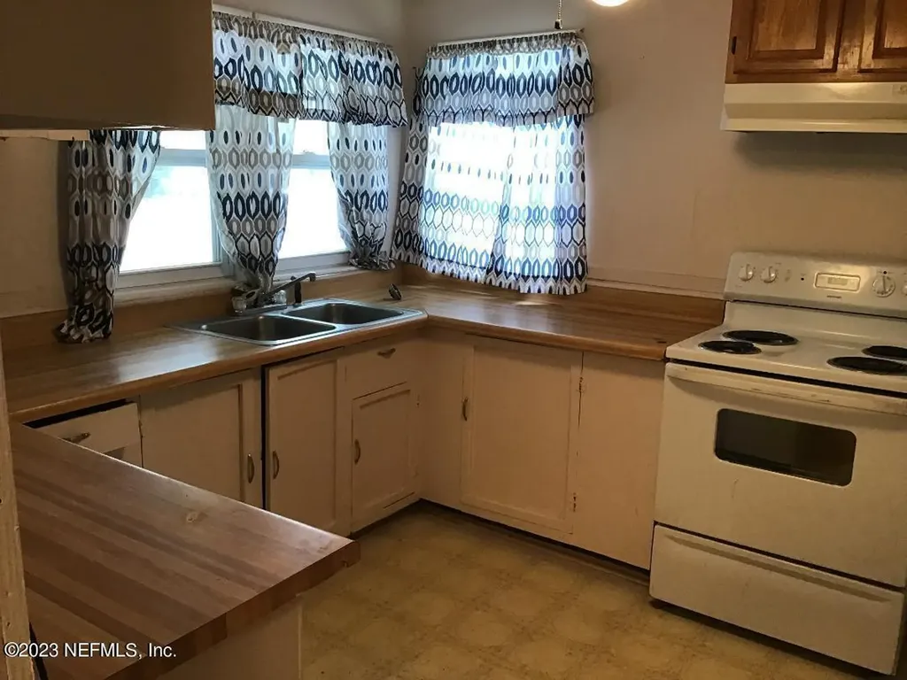 21524 SE 65th Avenue Hawthorne FL 32640