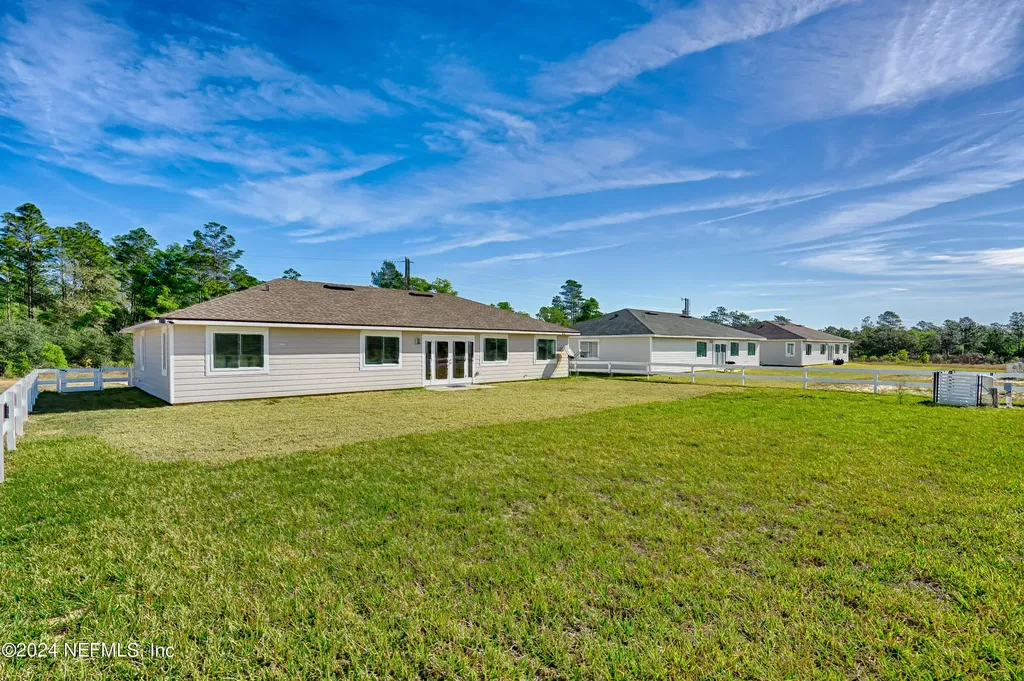 103 Missouri Avenue Hawthorne FL 32640