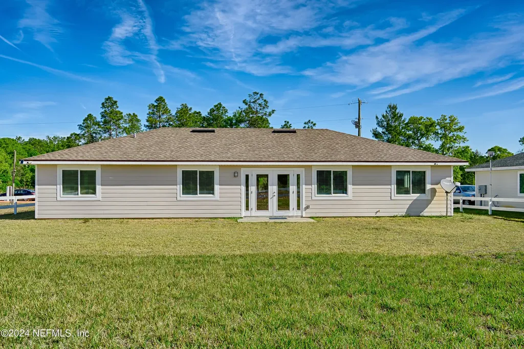 103 Missouri Avenue Hawthorne FL 32640
