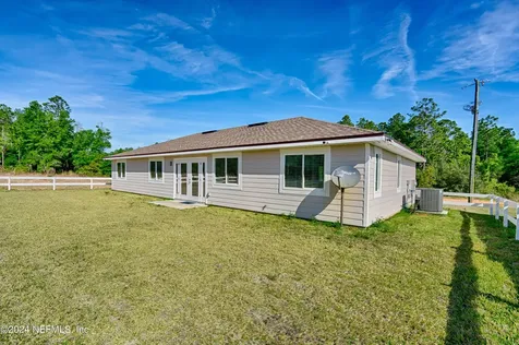 103 Missouri Avenue Hawthorne FL 32640