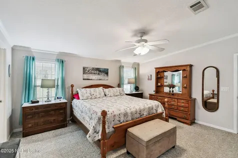 135 Lake Como Drive Pomona Park FL 32181