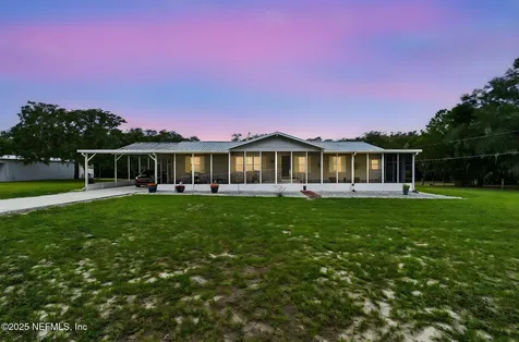 135 Lake Como Drive Pomona Park FL 32181
