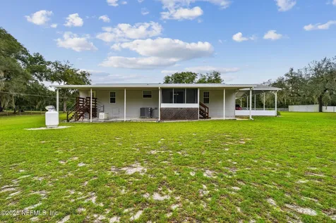 135 Lake Como Drive Pomona Park FL 32181
