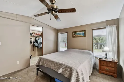 135 Lake Como Drive Pomona Park FL 32181