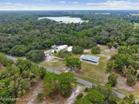 135 Lake Como Drive Pomona Park FL 32181