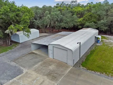 135 Lake Como Drive Pomona Park FL 32181