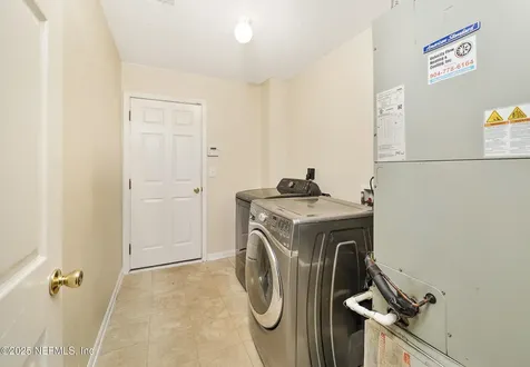 1914 Mcgirts Bluff Court Jacksonville FL 32221