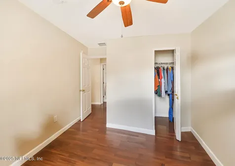 1914 Mcgirts Bluff Court Jacksonville FL 32221