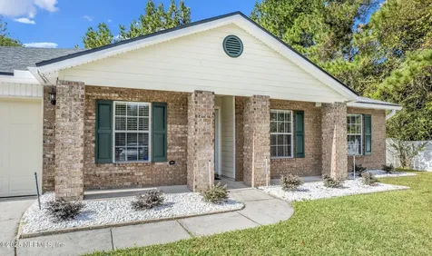 1914 Mcgirts Bluff Court Jacksonville FL 32221