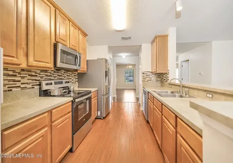 1914 Mcgirts Bluff Court Jacksonville FL 32221
