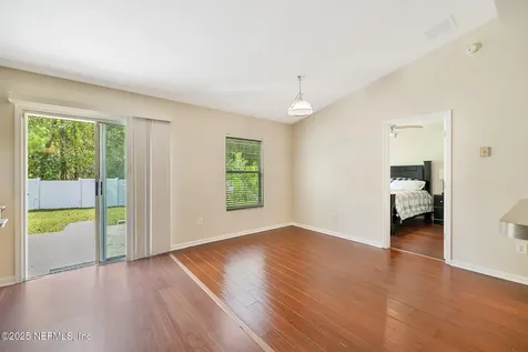 1914 Mcgirts Bluff Court Jacksonville FL 32221