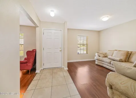 1914 Mcgirts Bluff Court Jacksonville FL 32221